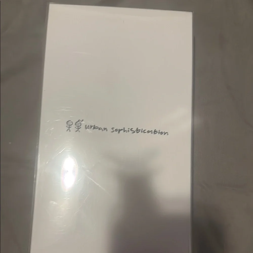 Silver bling Phone Case - Picture 4 of 4